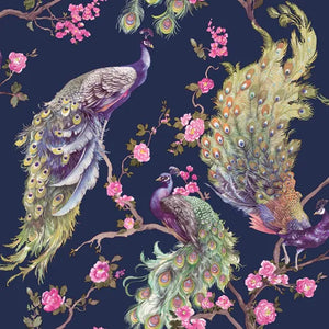 Sana tapet m/ mørke blå bund med påfugle